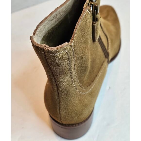 Cole Haan New Women;s 8 1/2 B, Naia Ankle Bootie Boots Tan Suede Side zip  read - Picture 6 of 9